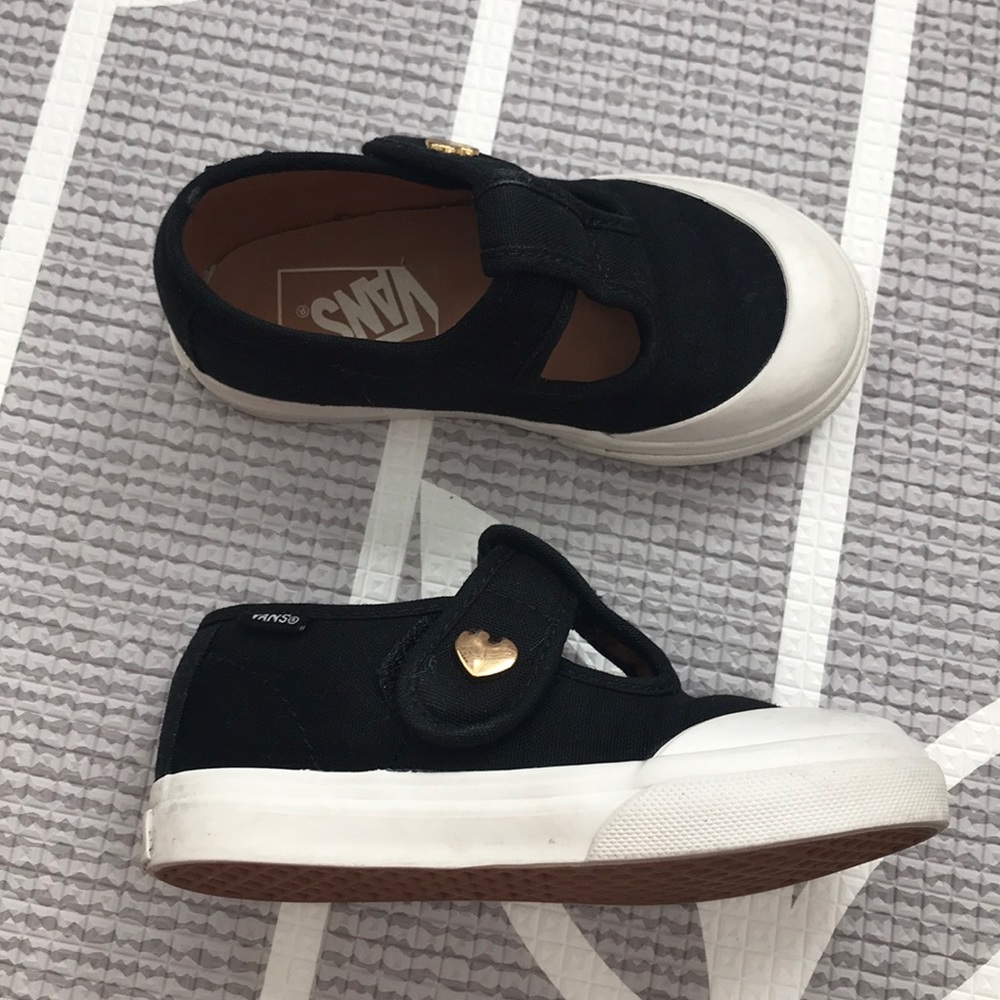 Vans Leena Mary Janes toddler size 7